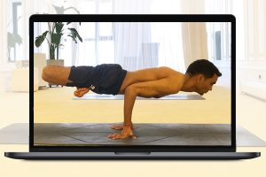 corporate-yoga-classes-online-offline-sarvyoga-pic-sj01